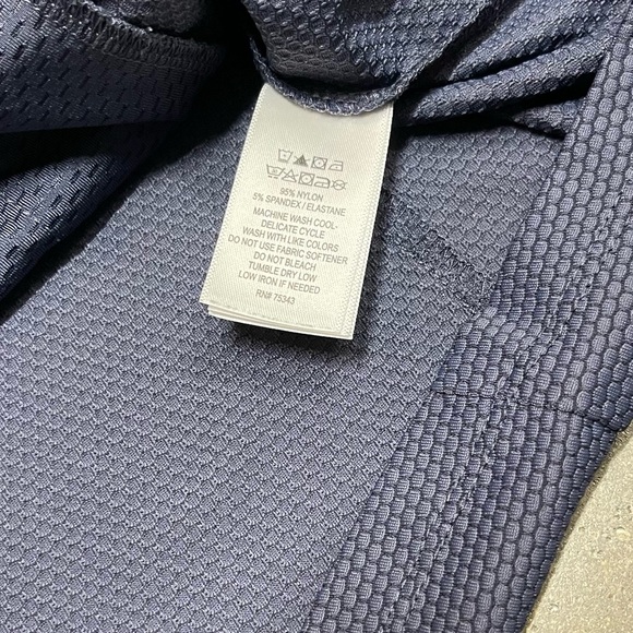 Tommy Bahama Golf Textured 1/2 Zip Jacket - Picture 10 of 10